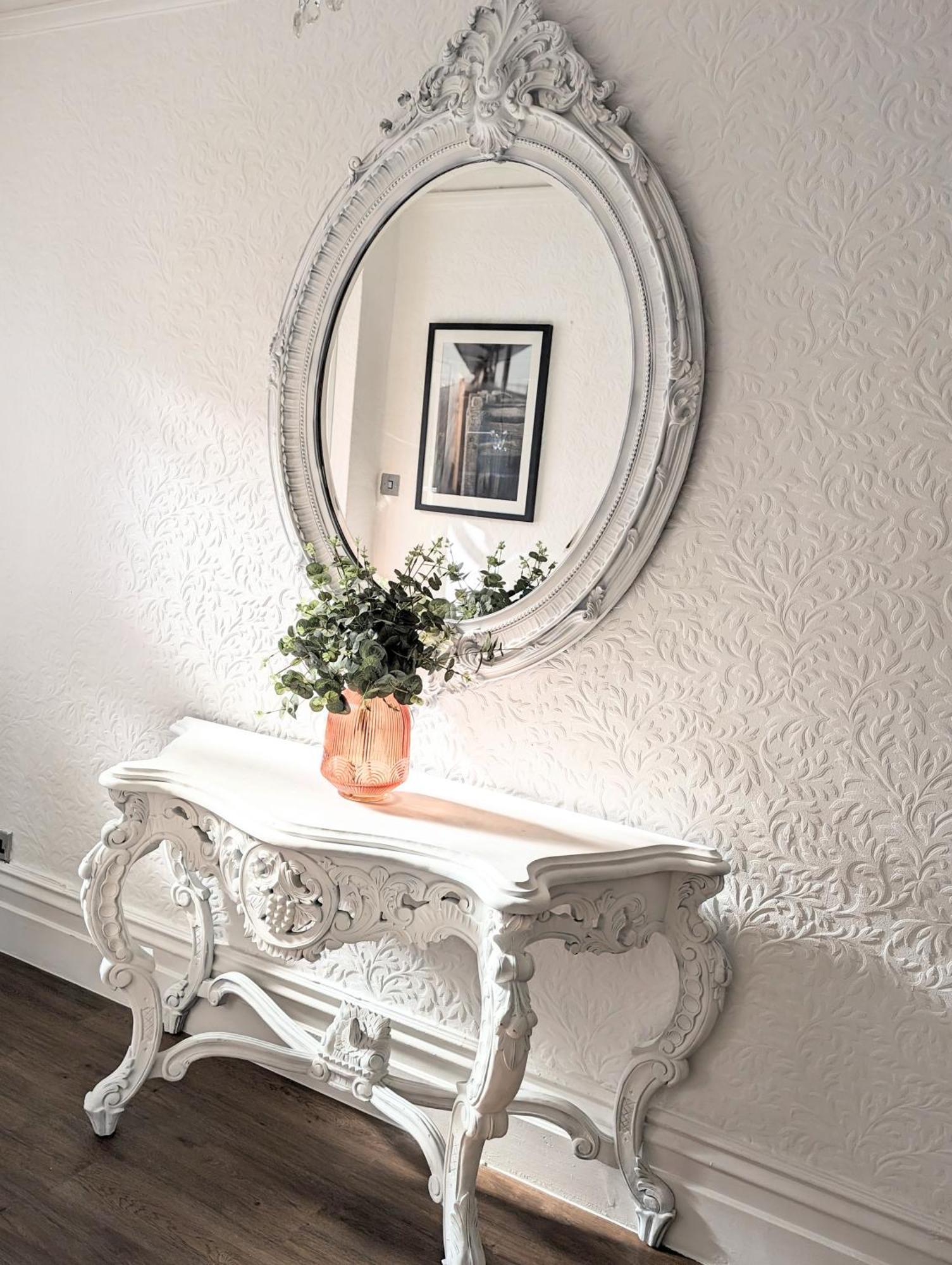Apartment Large Family Apartment, Walking Distance To With Private Garden & Parking *